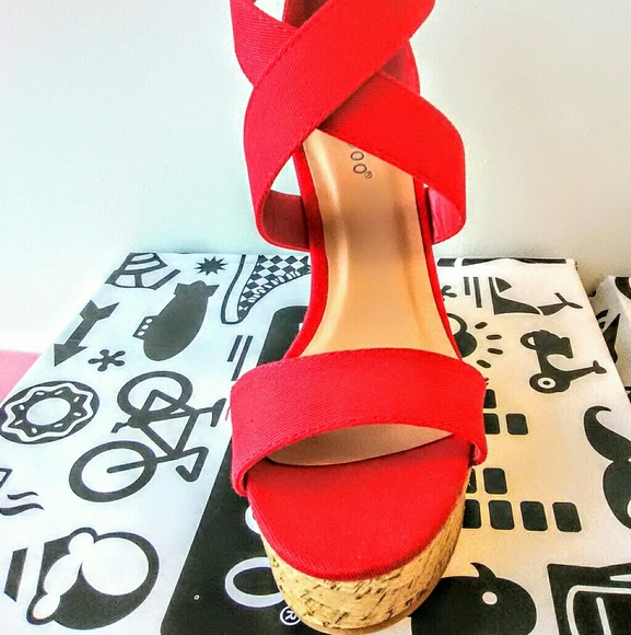 BRAND NEW! Red Bamboo Wedge Heel! - Picture 2 of 8